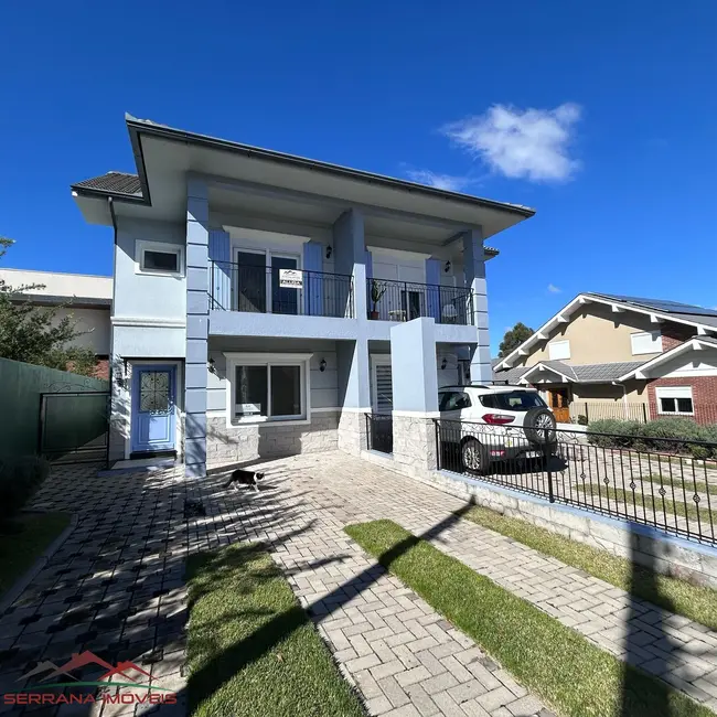 Casa com 3 quartos para alugar, 210m2 em Nova Petropolis - RS - imagem 2 Foto 2 de Casa com 3 quartos para alugar, 210m2 em Nova Petropolis - RS