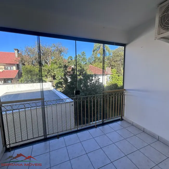 Apartamento com 2 quartos para alugar, 80m2 em Centro, Nova Petropolis - RS - imagem 6 Foto 6 de Apartamento com 2 quartos para alugar, 80m2 em Centro, Nova Petropolis - RS