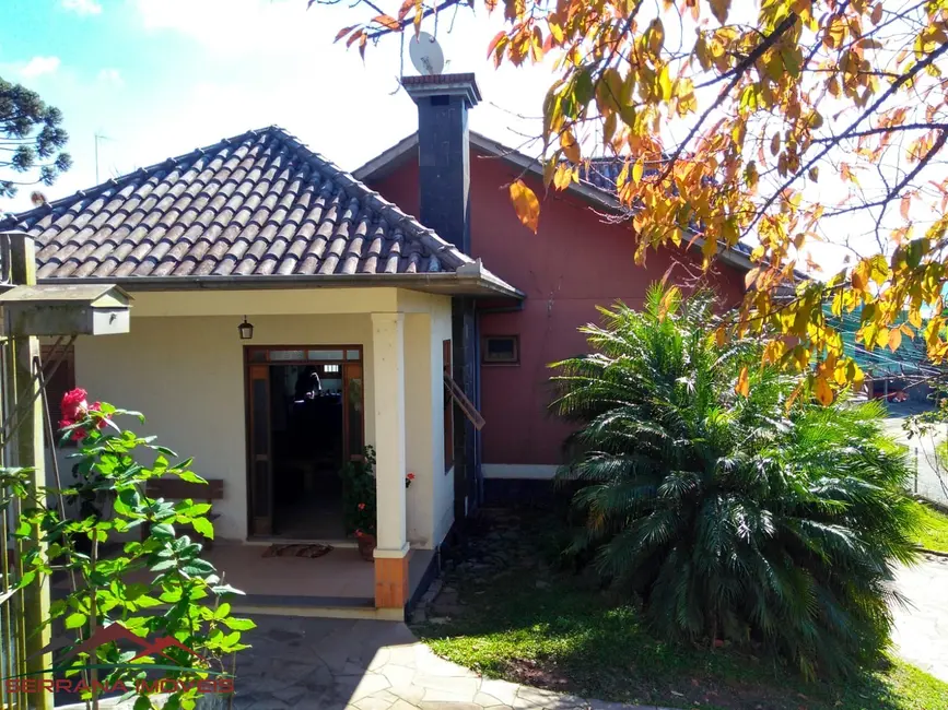 Foto 1 de Casa com 3 quartos à venda, 224m2 em Nova Petropolis - RS