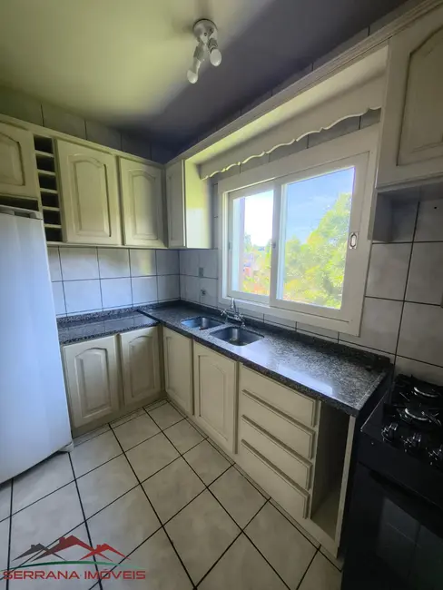 Apartamento com 3 quartos para alugar, 110m2 em Centro, Nova Petropolis - RS - imagem 6 Foto 6 de Apartamento com 3 quartos para alugar, 110m2 em Centro, Nova Petropolis - RS