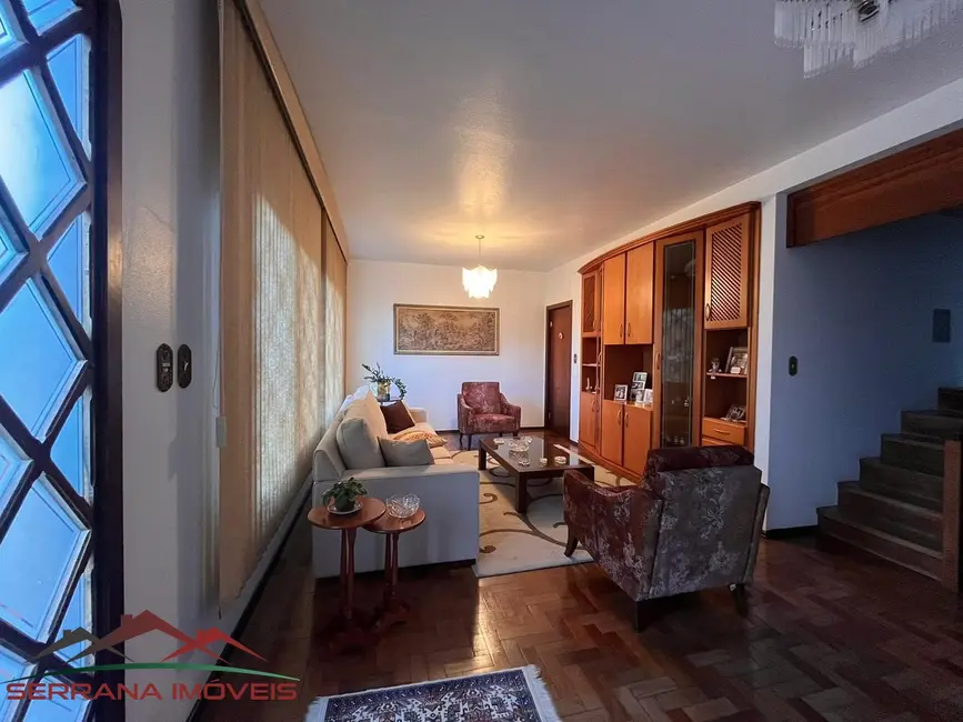 Foto 2 de Casa com 1 quarto à venda, 150m2 em Centro, Nova Petropolis - RS