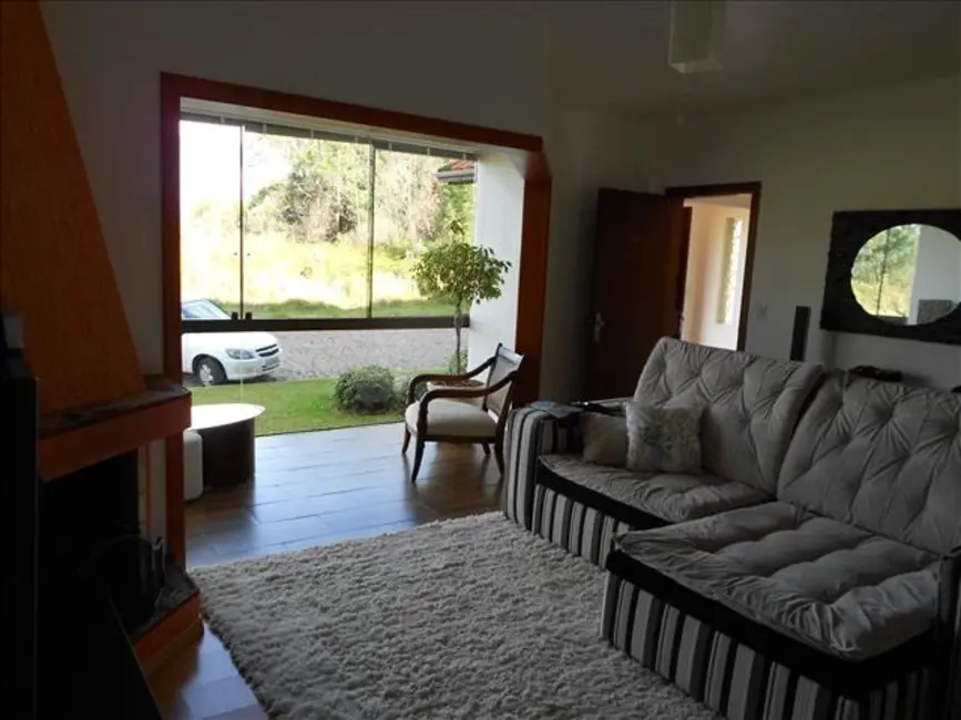 Apartamento com 2 quartos para alugar, 94m2 em Nova Petropolis - RS - imagem 3 Foto 3 de Apartamento com 2 quartos para alugar, 94m2 em Nova Petropolis - RS