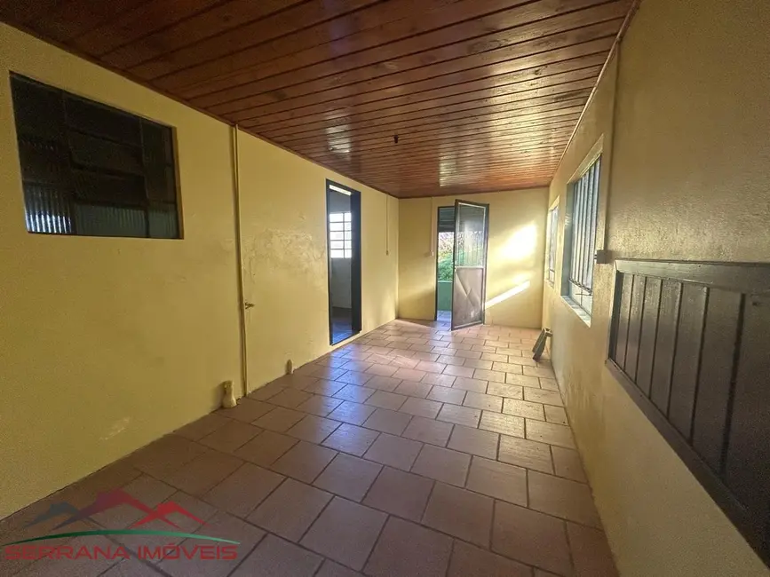 Casa com 3 quartos para alugar, 130m2 em Nova Petropolis - RS - imagem 5 Foto 5 de Casa com 3 quartos para alugar, 130m2 em Nova Petropolis - RS