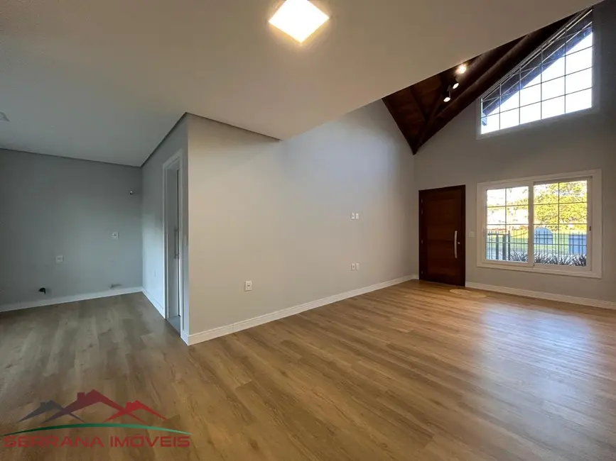 Casa com 3 quartos para alugar, 110m2 em Nova Petropolis - RS - imagem 2 Foto 2 de Casa com 3 quartos para alugar, 110m2 em Nova Petropolis - RS