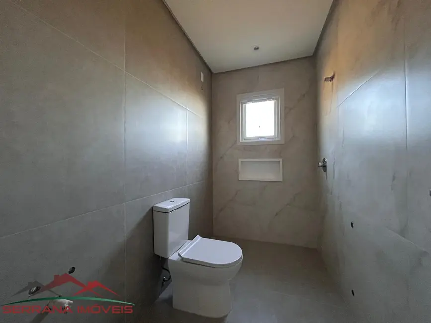 Casa com 3 quartos para alugar, 110m2 em Nova Petropolis - RS - imagem 8 Foto 8 de Casa com 3 quartos para alugar, 110m2 em Nova Petropolis - RS