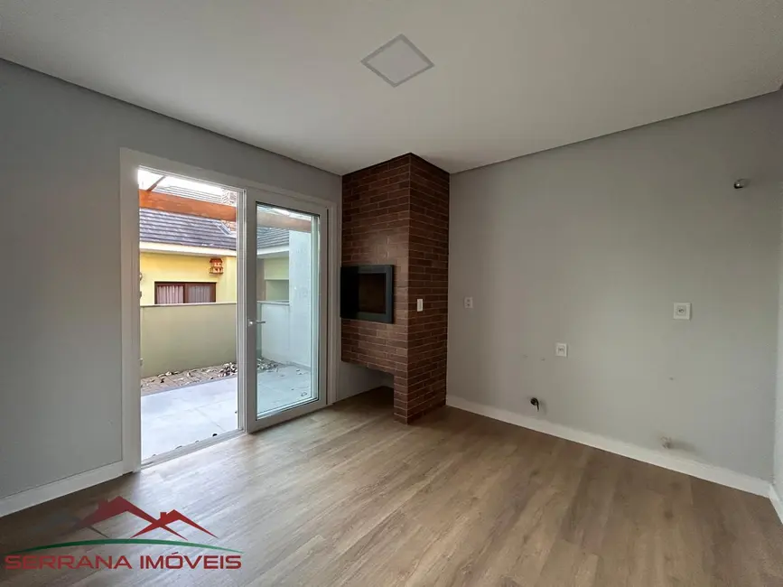 Casa com 3 quartos para alugar, 110m2 em Nova Petropolis - RS - imagem 5 Foto 5 de Casa com 3 quartos para alugar, 110m2 em Nova Petropolis - RS