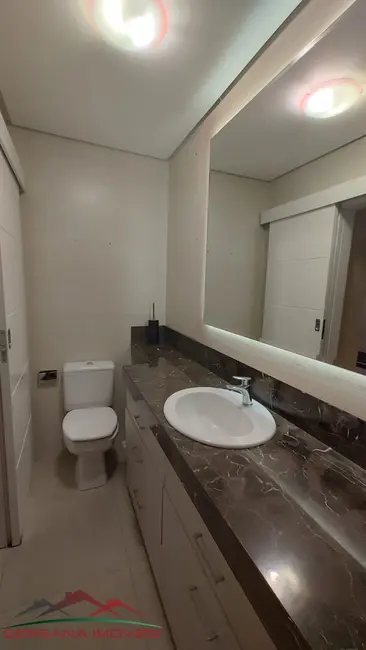 Apartamento com 2 quartos para alugar, 90m2 em Centro, Nova Petropolis - RS - imagem 8 Foto 8 de Apartamento com 2 quartos para alugar, 90m2 em Centro, Nova Petropolis - RS