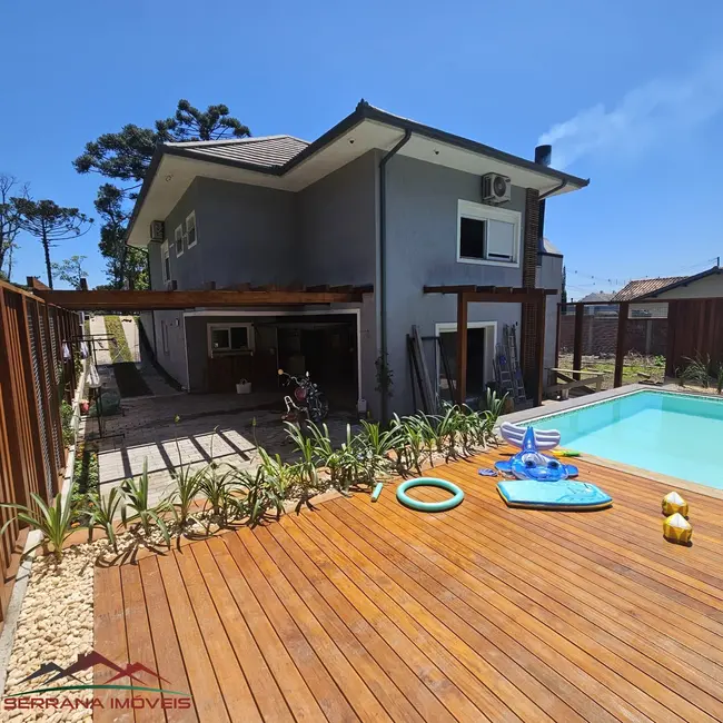 Foto 4 de Casa com 4 quartos à venda, 174m2 em Nova Petropolis - RS