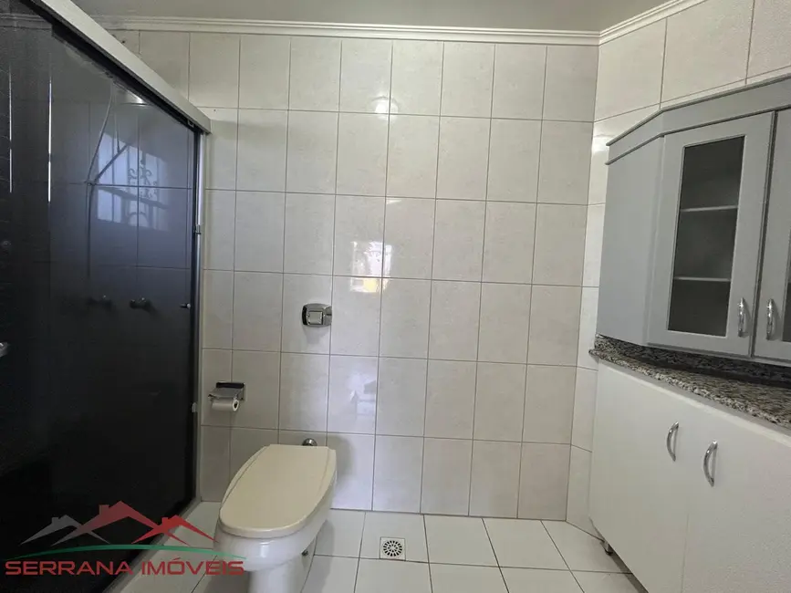 Apartamento com 2 quartos para alugar, 161m2 em Centro, Nova Petropolis - RS - imagem 8 Foto 8 de Apartamento com 2 quartos para alugar, 161m2 em Centro, Nova Petropolis - RS