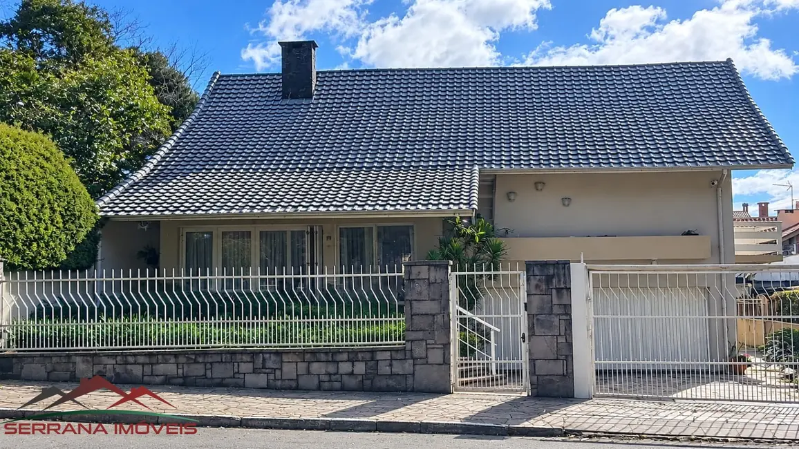 Casa com 5 quartos à venda, 243m2 em Centro, Nova Petropolis - RS - imagem 1 Foto 1 de Casa com 5 quartos à venda, 243m2 em Centro, Nova Petropolis - RS