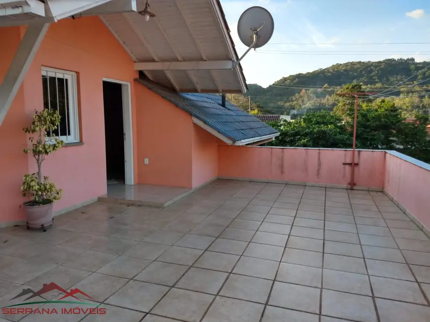 Casa com 4 quartos à venda, 290m2 em Nova Petropolis - RS - imagem 4 Foto 4 de Casa com 4 quartos à venda, 290m2 em Nova Petropolis - RS