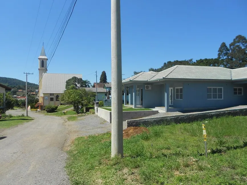 Terreno / Lote à venda, 806m2 em Nova Petropolis - RS - imagem 1 Foto 1 de Terreno / Lote à venda, 806m2 em Nova Petropolis - RS