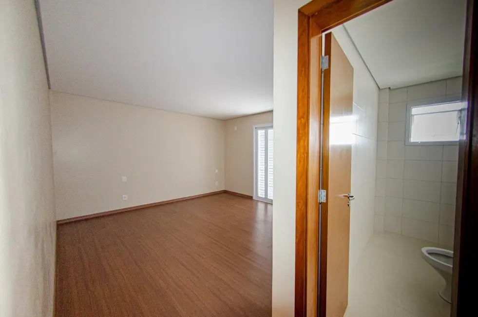Apartamento com 3 quartos à venda, 145m2 em Nova Petropolis - RS - imagem 8 Foto 8 de Apartamento com 3 quartos à venda, 145m2 em Nova Petropolis - RS