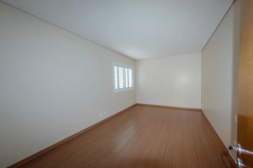 Apartamento com 3 quartos à venda, 145m2 em Nova Petropolis - RS - imagem 7 Foto 7 de Apartamento com 3 quartos à venda, 145m2 em Nova Petropolis - RS