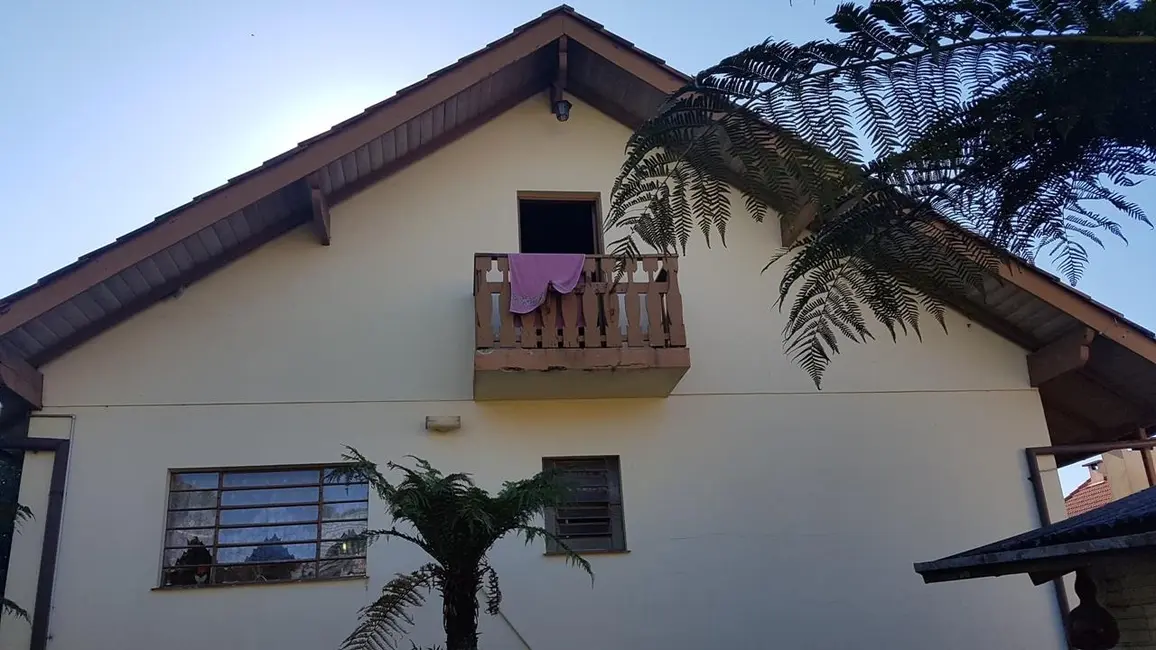 Foto 4 de Casa com 4 quartos à venda, 420m2 em Centro, Nova Petropolis - RS