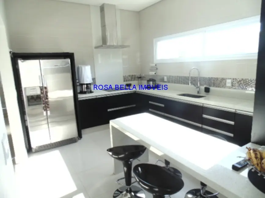 Foto 4 de Casa com 4 quartos à venda, 600m2 em Vinhedo - SP