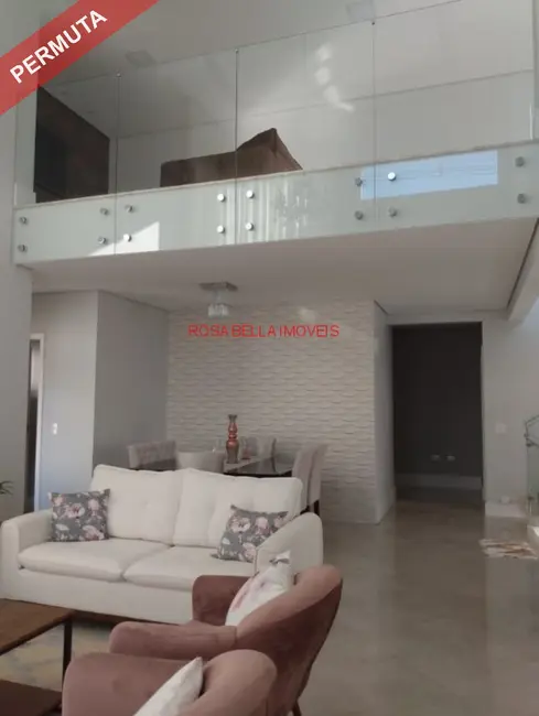 Casa com 3 quartos à venda, 304m2 em Loteamento Vale Azul I, Jundiai - SP - imagem 3 Foto 3 de Casa com 3 quartos à venda, 304m2 em Loteamento Vale Azul I, Jundiai - SP