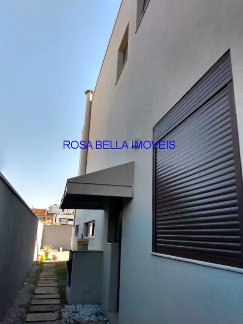 Casa com 3 quartos à venda e para alugar, 397m2 em Helvétia, Indaiatuba - SP - imagem 5 Foto 5 de Casa com 3 quartos à venda e para alugar, 397m2 em Helvétia, Indaiatuba - SP