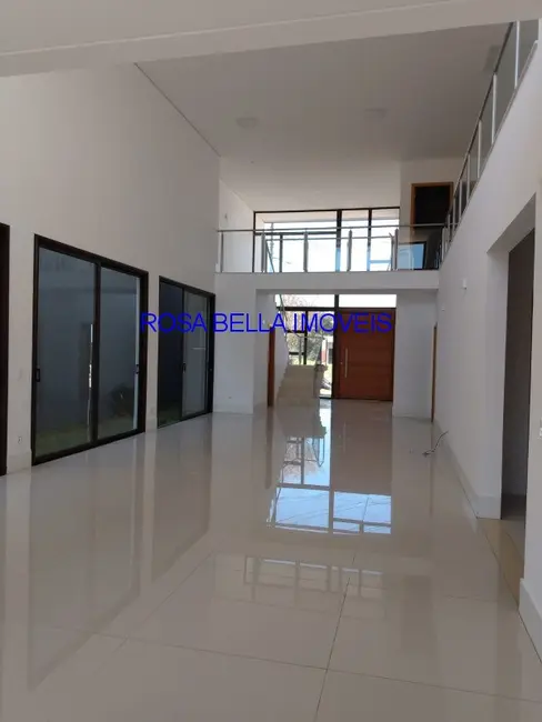 Casa com 3 quartos à venda e para alugar, 397m2 em Helvétia, Indaiatuba - SP - imagem 8 Foto 8 de Casa com 3 quartos à venda e para alugar, 397m2 em Helvétia, Indaiatuba - SP