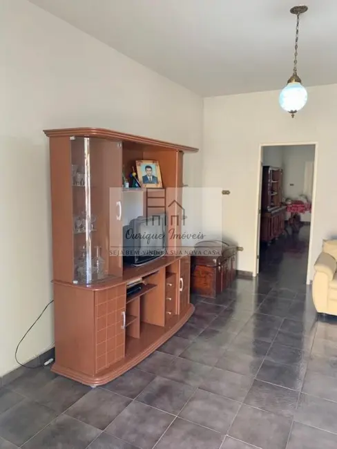 Casa com 4 quartos à venda, 170m2 em Centro, Bom Jesus Do Itabapoana - RJ - imagem 8 Foto 8 de Casa com 4 quartos à venda, 170m2 em Centro, Bom Jesus Do Itabapoana - RJ