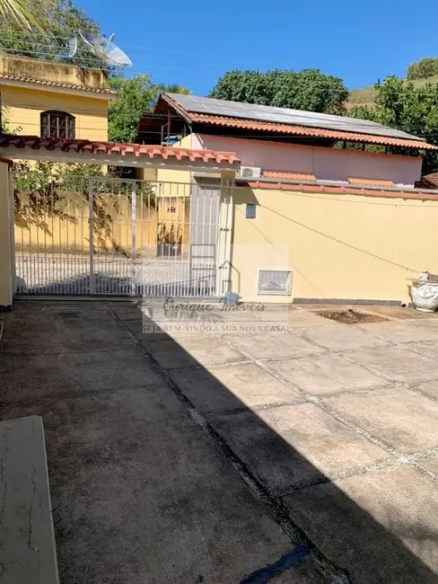 Casa com 4 quartos à venda, 170m2 em Centro, Bom Jesus Do Itabapoana - RJ - imagem 5 Foto 5 de Casa com 4 quartos à venda, 170m2 em Centro, Bom Jesus Do Itabapoana - RJ