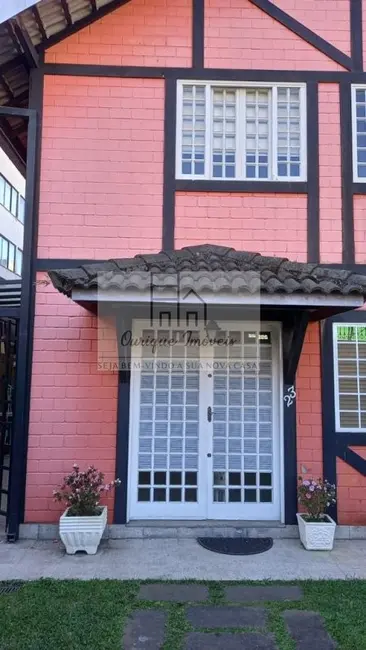 Foto 1 de Casa de Condomínio com 5 quartos à venda, 172m2 em Alto, Teresopolis - RJ