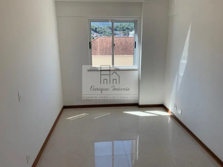 Foto 7 de Apartamento com 3 quartos à venda, 113m2 em Tijuca, Teresopolis - RJ