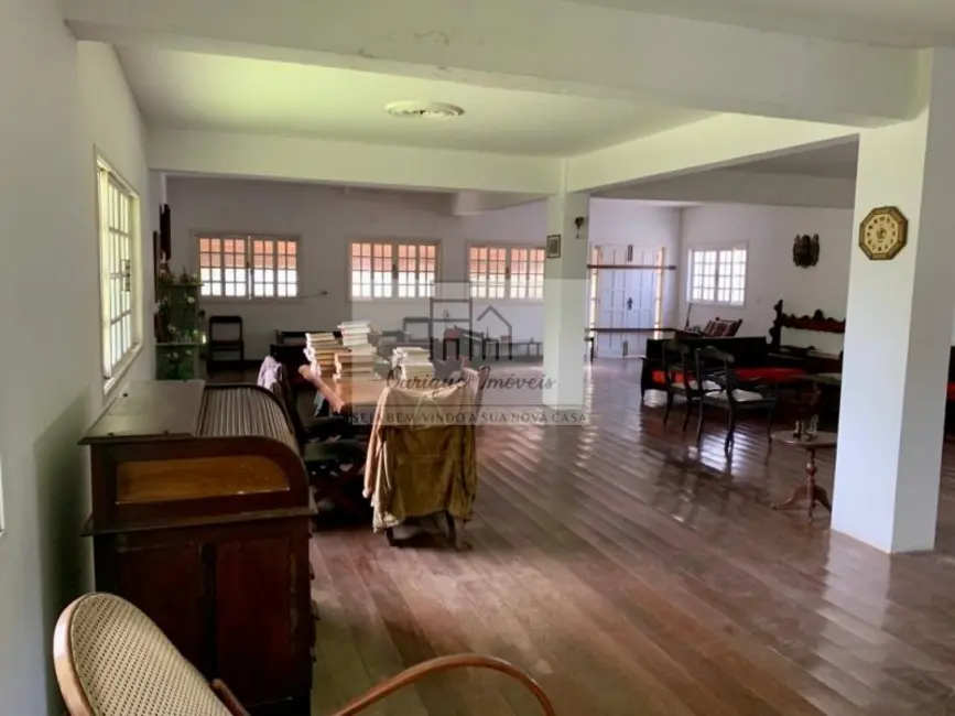 Casa com 3 quartos à venda, 350m2 em Alto, Teresopolis - RJ - imagem 7 Foto 7 de Casa com 3 quartos à venda, 350m2 em Alto, Teresopolis - RJ