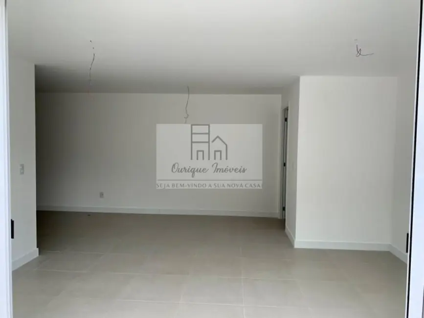 Cobertura com 3 quartos à venda, 190m2 em Agriões, Teresopolis - RJ - imagem 4 Foto 4 de Cobertura com 3 quartos à venda, 190m2 em Agriões, Teresopolis - RJ