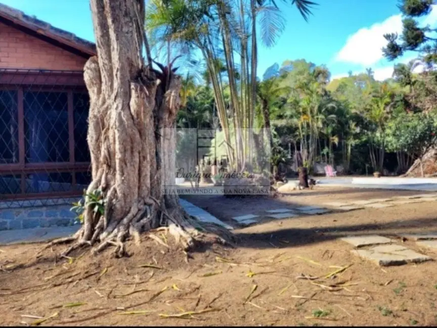 Foto 1 de Casa com 4 quartos à venda, 335m2 em Albuquerque, Teresopolis - RJ