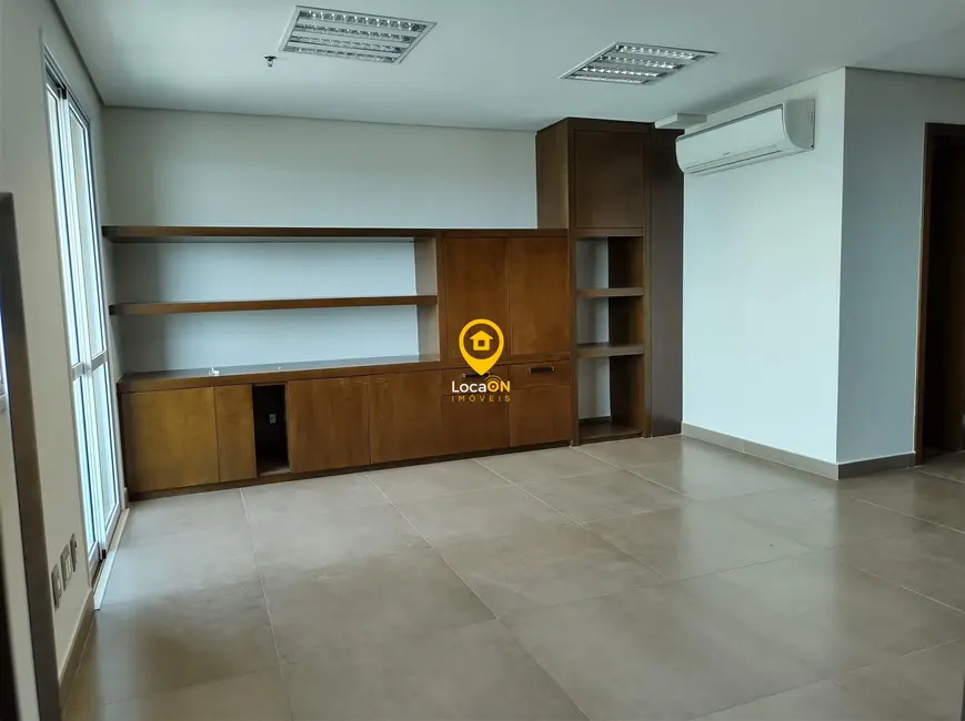 Sala Comercial com 12 quartos para alugar, 303m2 em Nova Ribeirânia, Ribeirao Preto - SP - imagem 9 Foto 9 de Sala Comercial com 12 quartos para alugar, 303m2 em Nova Ribeirânia, Ribeirao Preto - SP