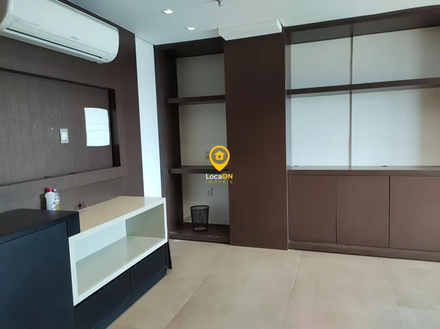 Sala Comercial com 12 quartos para alugar, 303m2 em Nova Ribeirânia, Ribeirao Preto - SP - imagem 6 Foto 6 de Sala Comercial com 12 quartos para alugar, 303m2 em Nova Ribeirânia, Ribeirao Preto - SP