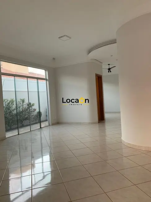 Casa com 4 quartos à venda, 250m2 em Ribeirânia, Ribeirao Preto - SP - imagem 4 Foto 4 de Casa com 4 quartos à venda, 250m2 em Ribeirânia, Ribeirao Preto - SP