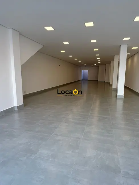 Loja com 1 quarto para alugar, 100m2 em Centro, Ribeirao Preto - SP - imagem 3 Foto 3 de Loja com 1 quarto para alugar, 100m2 em Centro, Ribeirao Preto - SP