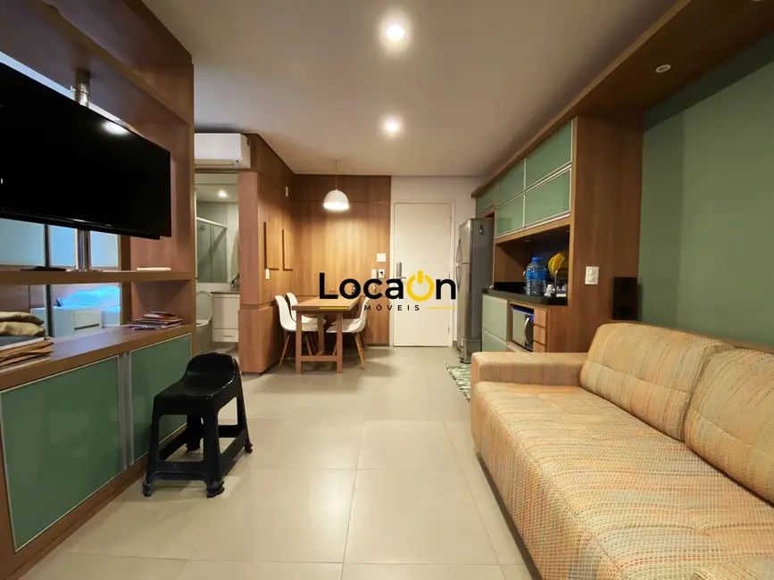 Foto 2 de Apartamento com 1 quarto para alugar, 42m2 em Bela Vista, São Paulo - SP