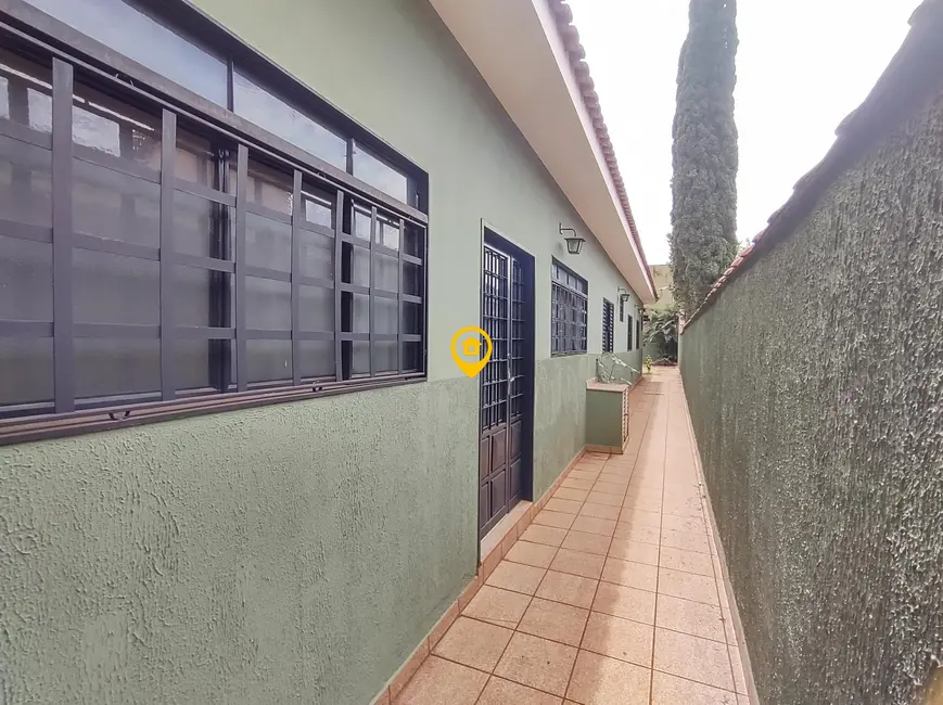 Foto 2 de Casa com 3 quartos para alugar, 150m2 em Vila Monte Alegre, Ribeirao Preto - SP
