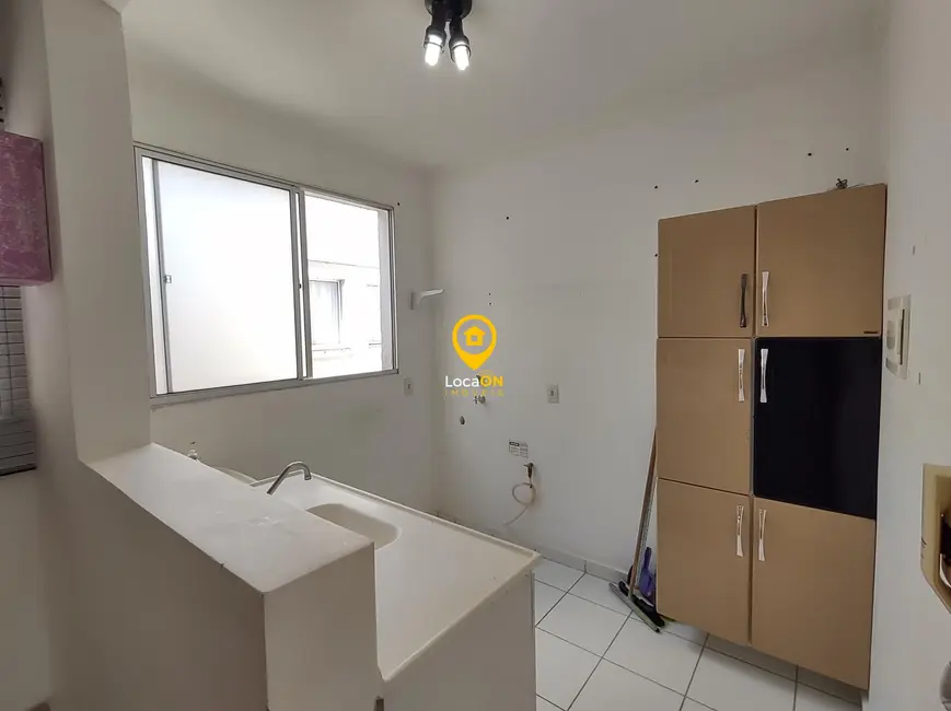 Apartamento com 2 quartos para alugar, 49m2 em Jardim Primor, Araraquara - SP - imagem 4 Foto 4 de Apartamento com 2 quartos para alugar, 49m2 em Jardim Primor, Araraquara - SP