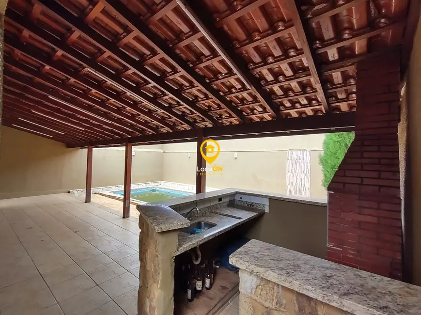 Casa com 3 quartos à venda, 360m2 em Parque Residencial Cândido Portinari, Ribeirao Preto - SP - imagem 5 Foto 5 de Casa com 3 quartos à venda, 360m2 em Parque Residencial Cândido Portinari, Ribeirao Preto - SP