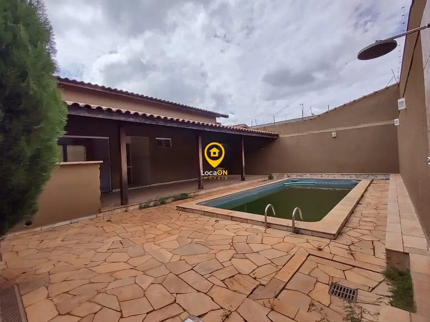 Casa com 3 quartos à venda, 360m2 em Parque Residencial Cândido Portinari, Ribeirao Preto - SP - imagem 6 Foto 6 de Casa com 3 quartos à venda, 360m2 em Parque Residencial Cândido Portinari, Ribeirao Preto - SP