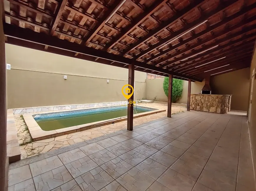 Casa com 3 quartos à venda, 360m2 em Parque Residencial Cândido Portinari, Ribeirao Preto - SP - imagem 7 Foto 7 de Casa com 3 quartos à venda, 360m2 em Parque Residencial Cândido Portinari, Ribeirao Preto - SP