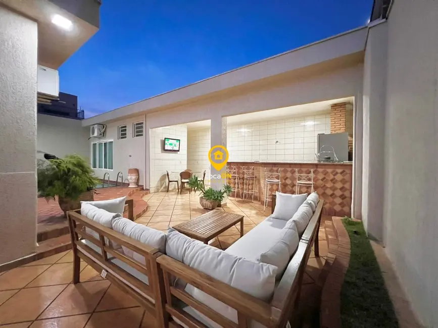 Foto 2 de Casa com 4 quartos à venda, 287m2 em Ipiranga, Ribeirao Preto - SP