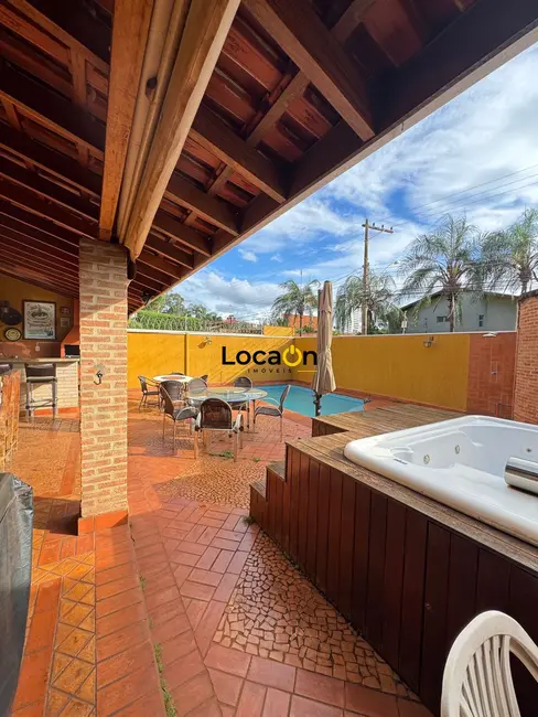 Foto 2 de Sobrado com 4 quartos à venda, 313m2 em Alto da Boa Vista, Ribeirao Preto - SP