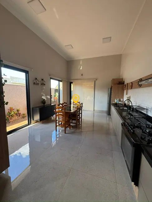 Foto 2 de Casa de Condomínio com 3 quartos à venda, 240m2 em Ribeirao Preto - SP