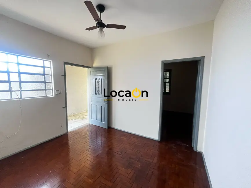 Casa com 1 quarto à venda, 85m2 em Vila Seixas, Ribeirao Preto - SP - imagem 2 Foto 2 de Casa com 1 quarto à venda, 85m2 em Vila Seixas, Ribeirao Preto - SP