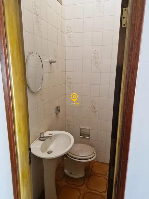 Foto 3 de Casa com 3 quartos para alugar, 228m2 em Jardim São Luiz, Ribeirao Preto - SP