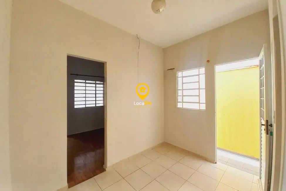 Foto 7 de Casa com 2 quartos para alugar, 65m2 em Jardim dos Oliveiras, Campinas - SP