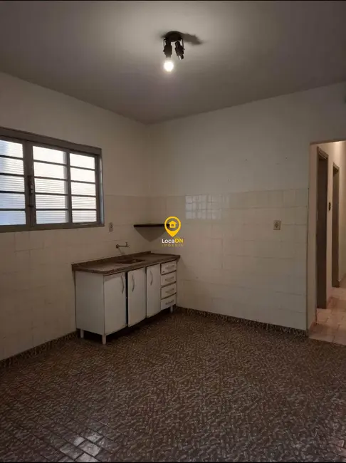 Casa com 2 quartos para alugar, 46m2 em Ipiranga, Ribeirao Preto - SP - imagem 3 Foto 3 de Casa com 2 quartos para alugar, 46m2 em Ipiranga, Ribeirao Preto - SP
