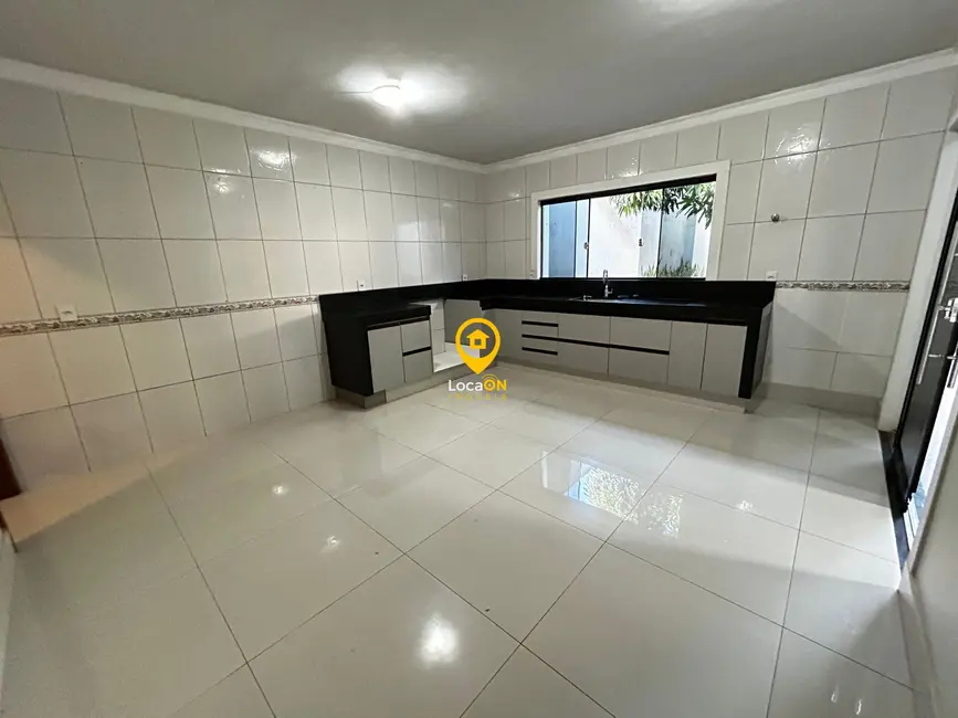 Foto 1 de Casa com 2 quartos para alugar, 200m2 em Jardim Bela Morada, Aparecida De Goiania - GO