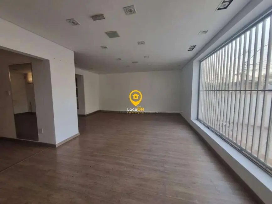 Sala Comercial com 2 quartos para alugar, 226m2 em Jardim Sumaré, Ribeirao Preto - SP - imagem 2 Foto 2 de Sala Comercial com 2 quartos para alugar, 226m2 em Jardim Sumaré, Ribeirao Preto - SP