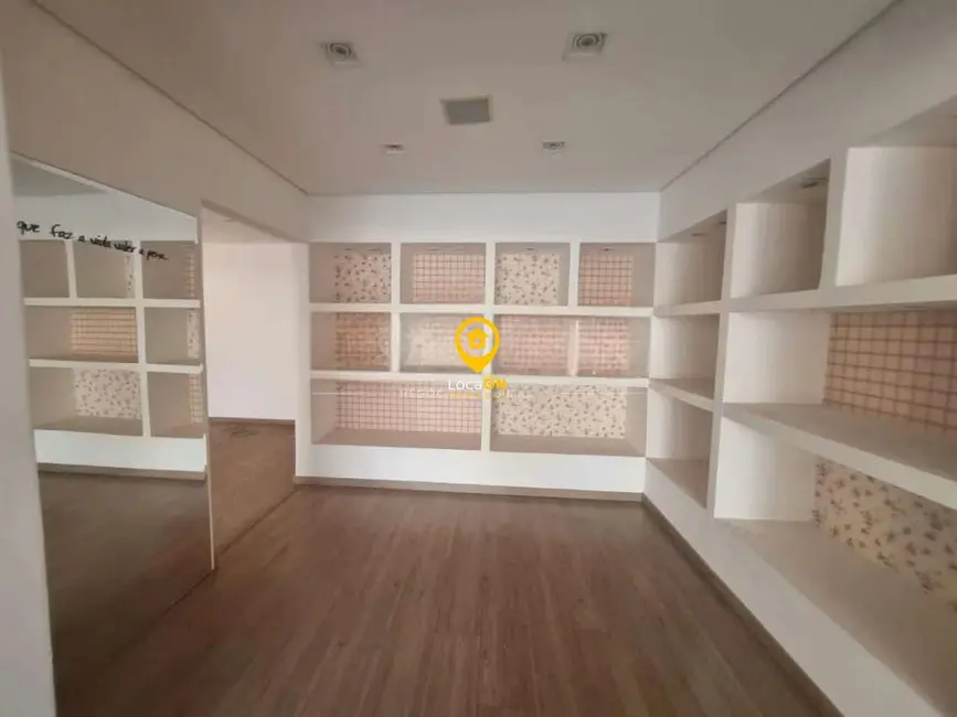 Sala Comercial com 2 quartos para alugar, 226m2 em Jardim Sumaré, Ribeirao Preto - SP - imagem 5 Foto 5 de Sala Comercial com 2 quartos para alugar, 226m2 em Jardim Sumaré, Ribeirao Preto - SP
